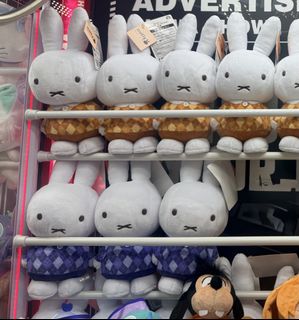 （分類：）位於 。 由 sssshopping28 提交（商品編號 1467691368，圖片 1）。簡介： 。