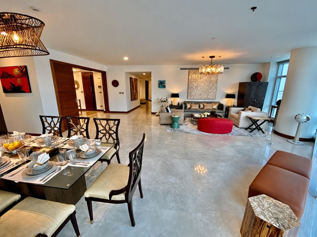 📍 Two Roxas Triangle (Category: Apartments & Condos) located in Makati City. Submitted by renzproperties (Listing ID 1467740192, Image 3). Description: 📍 Two Roxas Triangle For Sale - ₱175M Gross For Rent - ₱430K inclusive of dues 3BR + den 3.5TB FA: 304 sqm Inclusions: Fully Furnished Parking: 3 slots Features: - Mid floor “D” Salcedo - Luxuriously furnished - Morning Sun view Terms: - 2 mos deposit, 1 year advance - Can issue OR Title status: