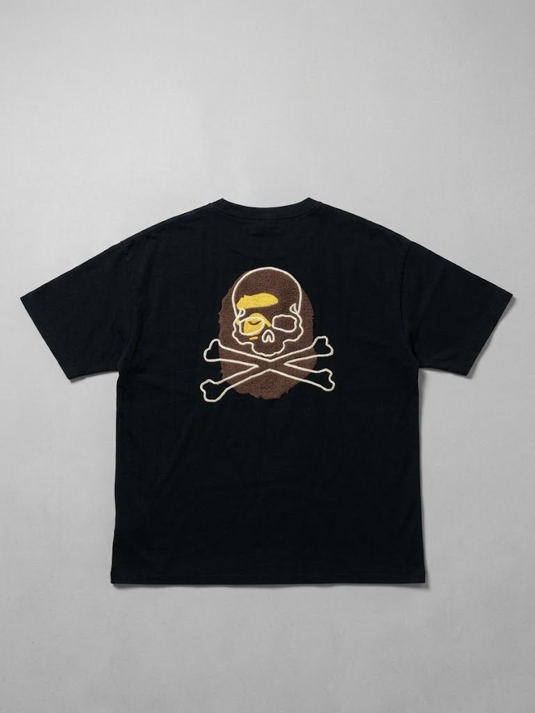 A Bathing Ape ( Bape ) x Master Mind (Category: Tshirts & Polo Shirts ) located in Caloocan City. Submitted by silverdragon_aaed38 (Listing ID 1467775120, Image 2). Description: A Bathing Ape ( Bape ) x Master Mind - No tags - Size L to XL ( Based on dimes ) - Dimes W 22.5 L 29 - Color rate 10 - No issue 550 +sf .