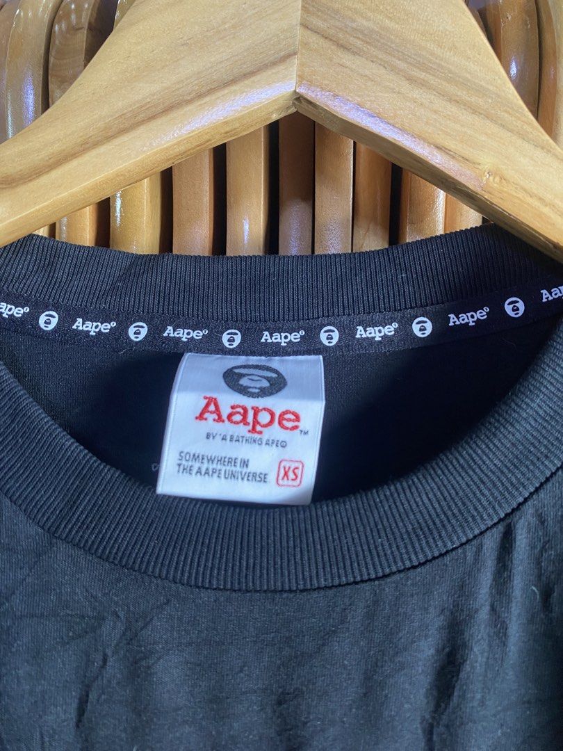 AAPE by Bathing Ape (Category: Luxury Apparel) located in Kalibo. Submitted by rvna23 (Listing ID 1467731979, Image 3). Description: AAPE by Bathing ape Moonface ape head logo 31 X 19 As new 📩.