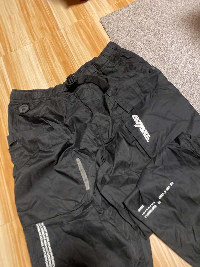 Aape Multi Pocket Pants (Category: Joggers) located in Ilog. Submitted by mikesthrift_ (Listing ID 1467760837, Image 2). Description: Aape Multi Pocket Pants Waistline : 34 / Length : 38 like new condition Price : 999+SF.