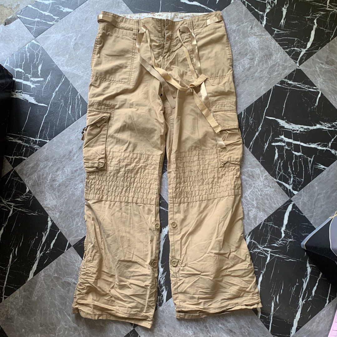Abercrombie Cargo Pants (Category: Jeans) located in Santa Rosa. Submitted by kizzydoll-200611 (Listing ID 1467612106, Image 1). Description: Brand: Abercrombie Dimes: 33 x 37 x 9 - can fit to 26 (bcus of the tie) - no buttons, double tie only (not an issue) - adjustable length (see last pic).