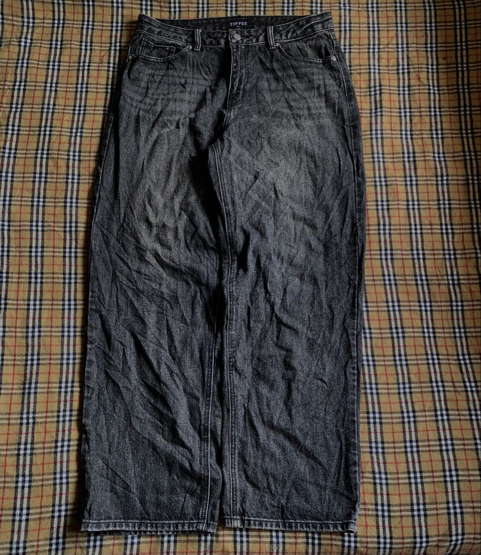 Acid Wash Baggy Pants (Category: Jeans) located in Claveria. Submitted by plasticcase__ (Listing ID 1467612148, Image 2). Description: .