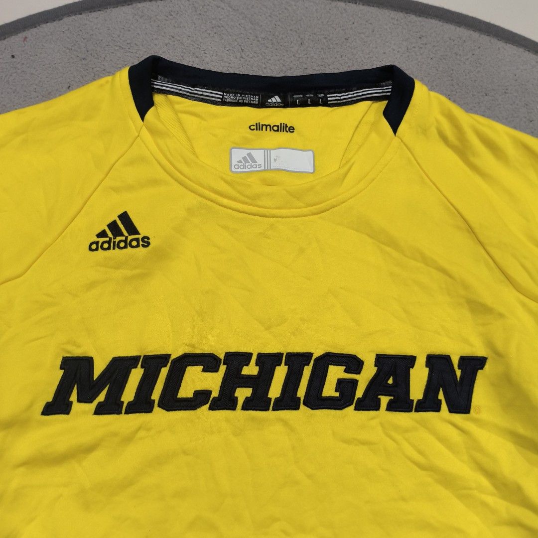 Adidas 2013 Michigan wolverines (Category: Activewear) located in Calatrava. Submitted by ermitany0 (Listing ID 1467758790, Image 2). Description: adidas Michigan wolverines very good condition size: Large width x length: 24"x30" flaws: light dot stains on sleeve check photos for more details ✅ location: Negros Occidental PM if interested 📩📩📩📩.