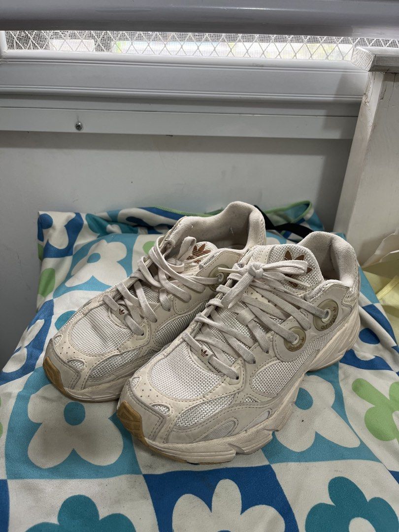 Adidas Astir in Off White (Category: Sneakers) located in Quezon City. Submitted by madwoman13 (Listing ID 1467640995, Image 1). Description: ✨ Still in good condition, not heavily used ✨ Needs Cleaning only ✨ Bought for ₱5500 ✨ RFS: Decluttering .