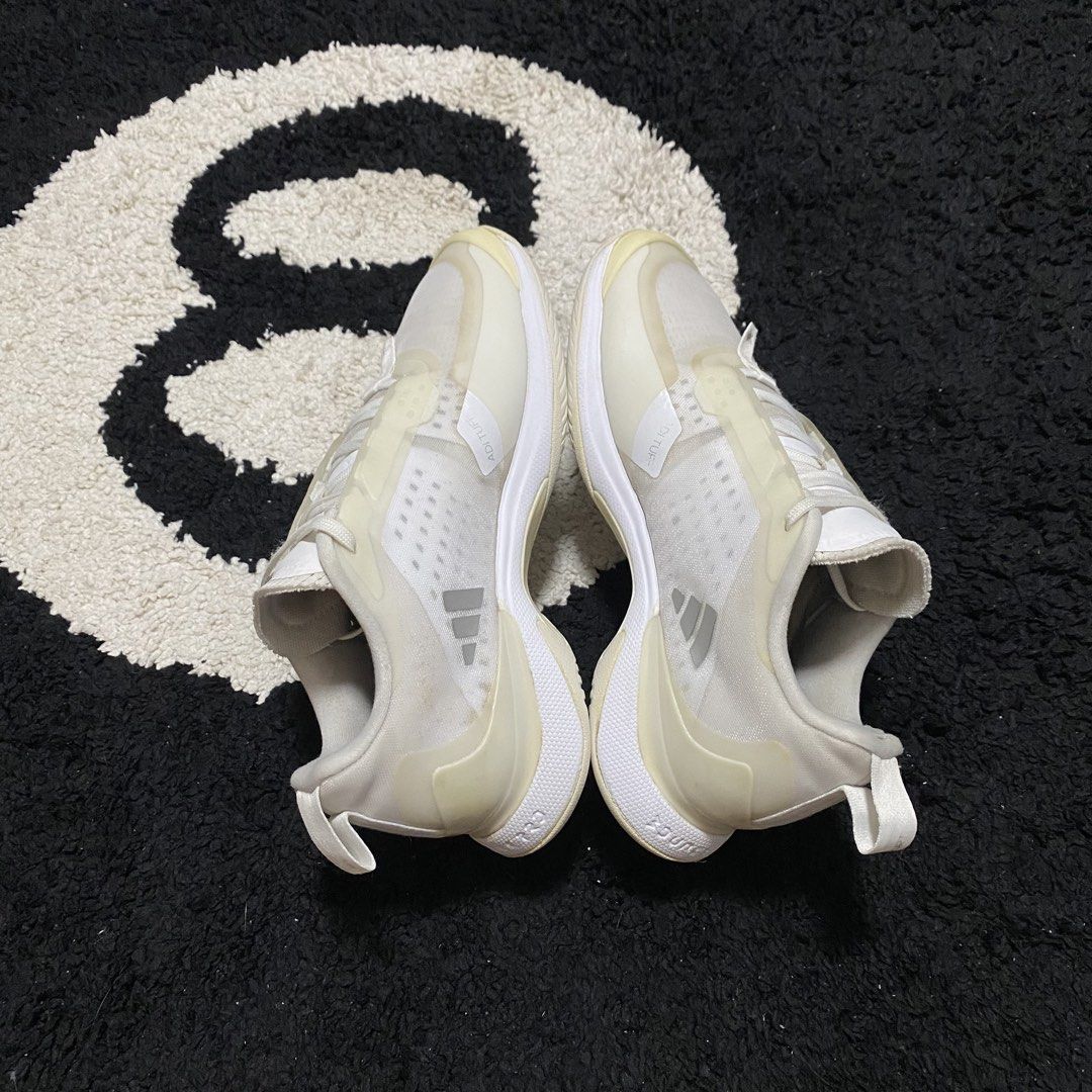 Adidas Ava court (Category: Sneakers) located in Danao, Cebu. Submitted by sneaks_cebu (Listing ID 1467820363, Image 3). Description: Adidas Ava Court Size 7wm 23.5cm -scratch and sockliner Php 1,450 .