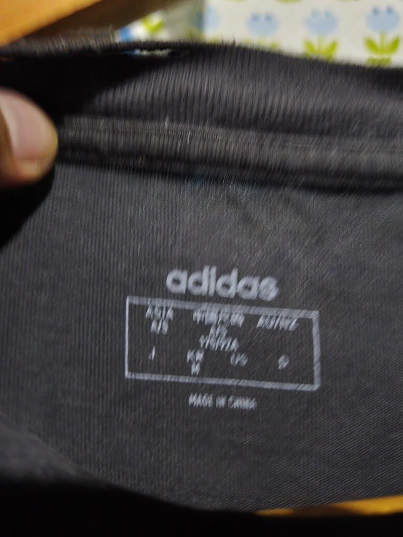 Adidas Big Logo 🔥 (Category: Tshirts & Polo Shirts ) located in Tabaco. Submitted by thrifttobecool (Listing ID 1467741071, Image 3). Description: Very Good Condition 💯 9.6/10 Color Rate 💯 19 Width 📌 26 Length 📌 Medium ✅ 250 ✅ + sf 📌 Location Bicol ✅.