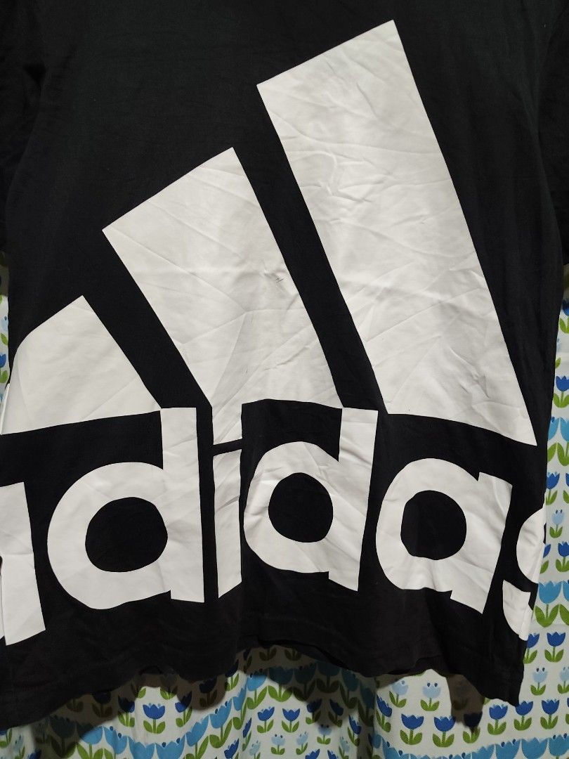 Adidas Big Logo 🔥 (Category: Tshirts & Polo Shirts ) located in Tabaco. Submitted by thrifttobecool (Listing ID 1467741071, Image 2). Description: Very Good Condition 💯 9.6/10 Color Rate 💯 19 Width 📌 26 Length 📌 Medium ✅ 250 ✅ + sf 📌 Location Bicol ✅.