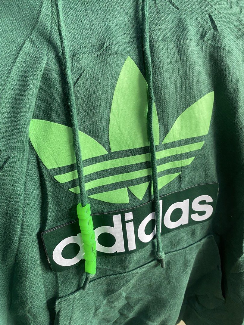 Adidas big trefoil (Category: Activewear) located in Kalibo. Submitted by rvna23 (Listing ID 1467731392, Image 2). Description: Adidas Originals Big Trefoil Logo Hoodie 25 X 25 As new.