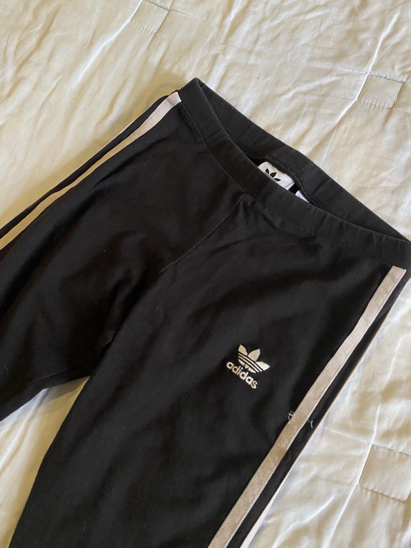 Adidas Black Stripe Leggings Trouser (Category: Activewear) located in Binan City. Submitted by myprelovedhaul (Listing ID 1467612418, Image 3). Description: - fits 20-24| length 34 - gained weight , no when worn photos! - last price posted! - please message only if sure buyer! - limited replies only. - Available unless mark as sold. - Ship via j&t or lalamove for same day. -Mode of payment: Gcash 📍Biñan Laguna .