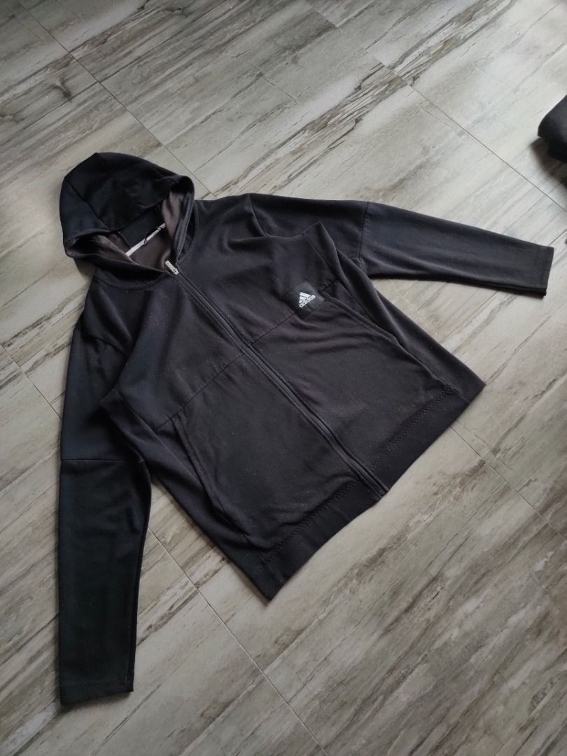 Adidas Hoodie Jacket - XXL (Category: Hoodies) located in Dasmarinas. Submitted by acesteve (Listing ID 1467749149, Image 1). Description: Size in inches: 27 width 33 length No issues or alterations Loc: Dasma Cavite MOP: Gcash.