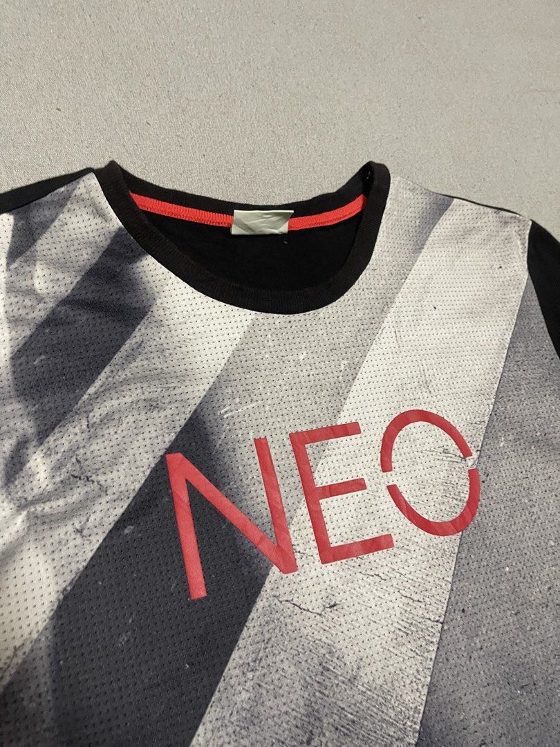 Adidas Neo Street Tee (Category: Tshirts & Polo Shirts ) located in Bulacan. Submitted by sanjisthrift (Listing ID 1467789528, Image 2). Description: Size Medium Width 19.5 Length 28 Good Condition 9/10 Slightly fade.