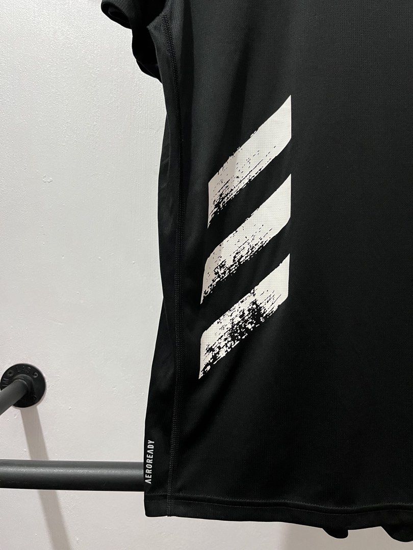 Adidas Running aeroready Dri fit (Category: Activewear) located in Santa Barbara. Submitted by znaethrifthing (Listing ID 1467641221, Image 3). Description: Adidas Running aeroready Dri fit Good as new 21 width 28 length Last pic flaw only Plus sf.