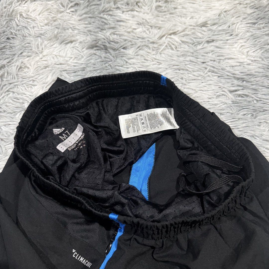 Adidas Running Short (Category: Shorts) located in Mandaluyong City. Submitted by iamkageki (Listing ID 1467734030, Image 3). Description: Waist 28-34 Length 16.5-18 Leg hole 13 No issue / excellent condition .