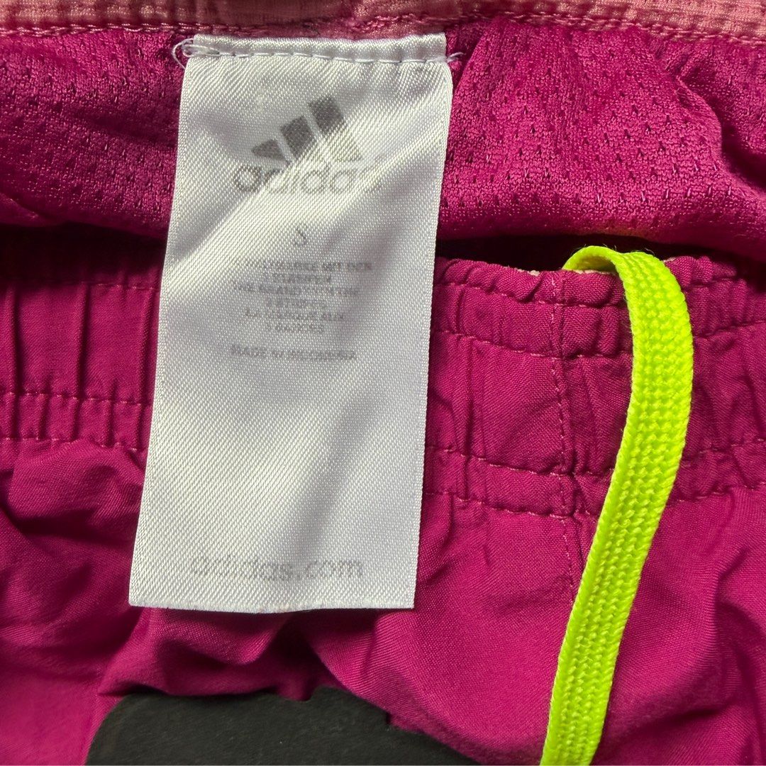 Adidas Running Short w inner panty (Category: Shorts) located in Manila. Submitted by serra_shop (Listing ID 1467642928, Image 3). Description: 100% original adidas Location : Pampanga Courier : J&T.
