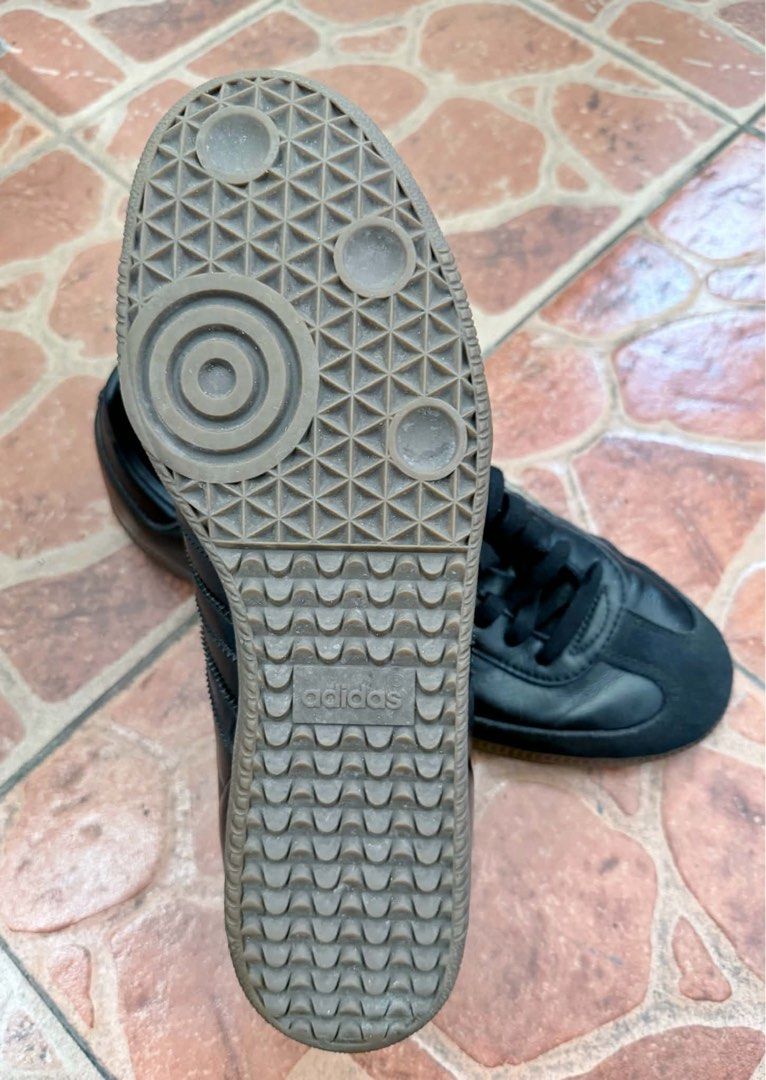 Adidas Samba (Category: Sneakers) located in Manila. Submitted by waxxizz (Listing ID 1467721484, Image 3). Description: For sale only: Adidas Samba Size 9.5 Men, fits 9 9/10 condition, no box Price: PHP 4,500 only Pm for inquires.