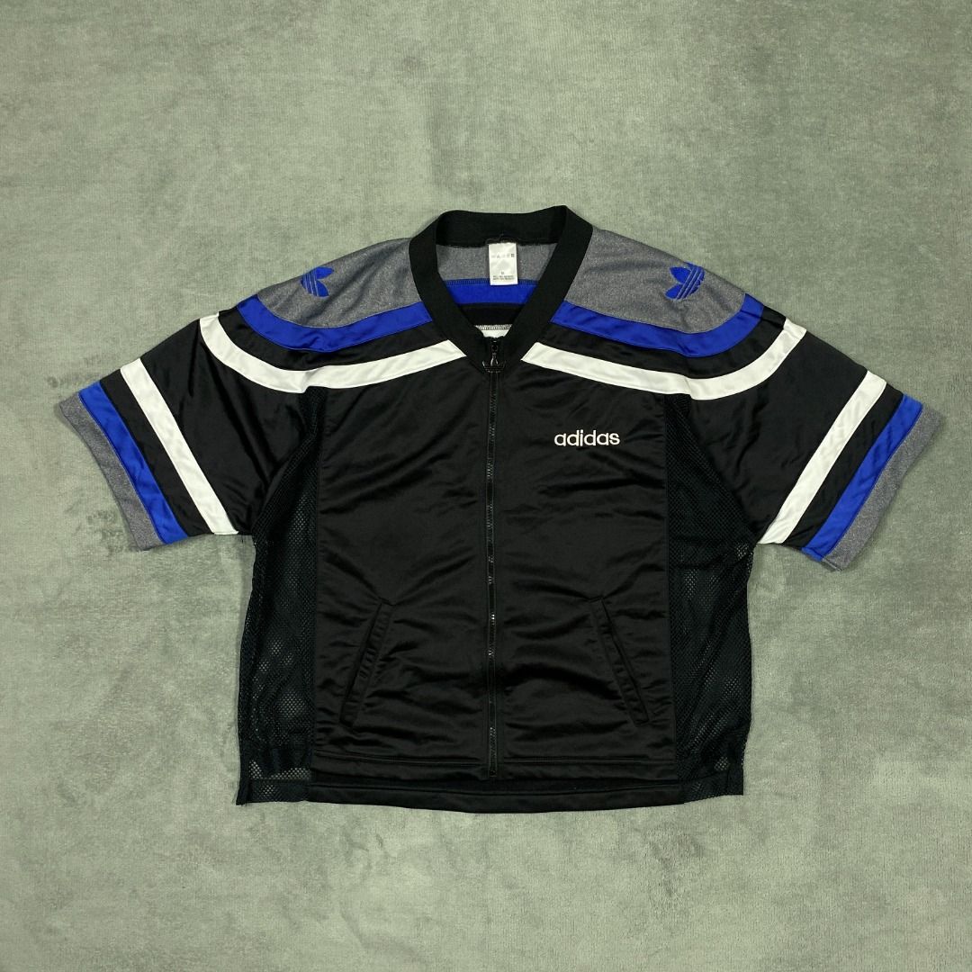 Adidas Warm Up Jersey (Category: Tshirts & Polo Shirts ) located in Imus. Submitted by lsthriftsaig (Listing ID 1467656132, Image 2). Description: Adidas Warm Up Jersey Size tag: Medium Length: Front 25. Back 27 Width: 25 Issue(s): None Condition: 10/10 .