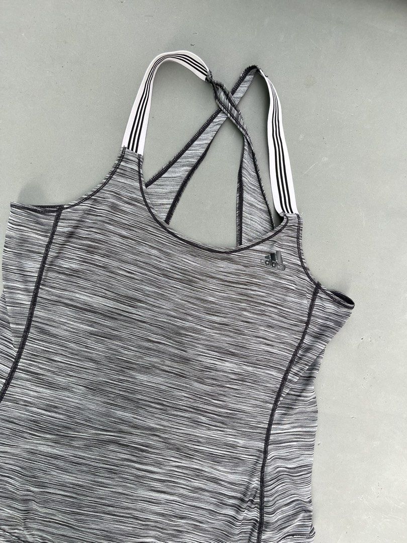 Adidas Womens Tank Top Performance Climalite X-Back (Category: Activewear) located in Quezon City. Submitted by kentstuff (Listing ID 1467650306, Image 2). Description: Adidas Womens Tank Top Performance Climalite X-Back Size M On Tag Shoulder-Hem : 25.5” Pit-Pit : 18” Condition: Excellent CR: 9.8/10 Flaws: ❌ Needwash DISCLAIMER: This is a thrifted item. All brands, logos, and trademarks belong to their rightful owners. We’re here to rehome great