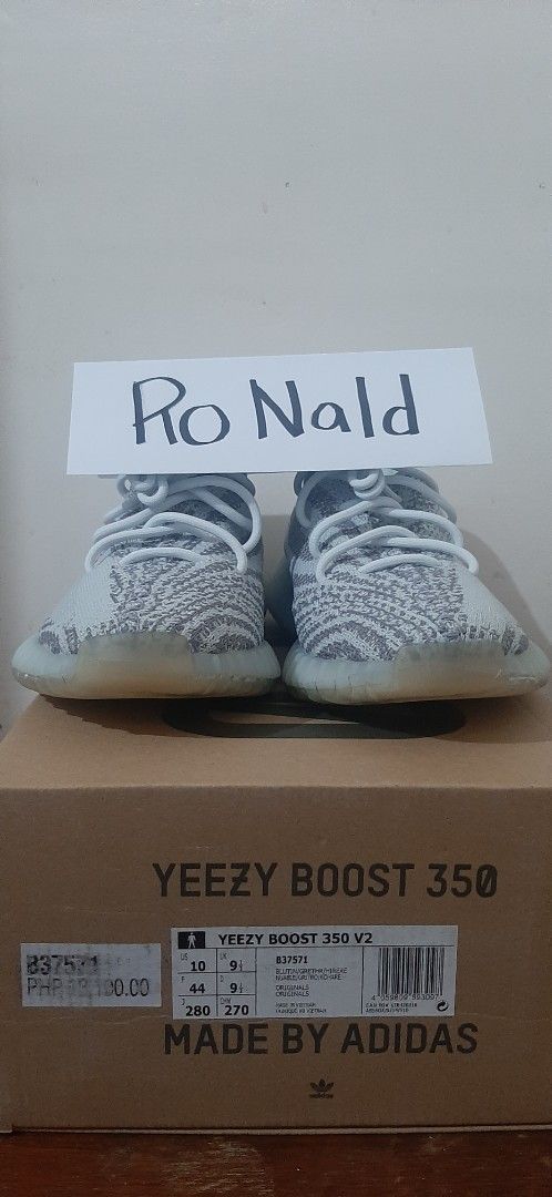 Adidas Yeezy Boost 350 V2 Blue Tint (Category: Sneakers) located in Marikina City. Submitted by two6kicksph (Listing ID 1467658798, Image 2). Description: - Model: Adidas Yeezy Boost 350 V2 - Colorway: Blue Tint - Size: US 10 - Condition: Brand new-ish condition, clean Primeknit uppers and pristine boost windows. Minor dirt on soles from handling only. - Features: Iconic SPLY-350 side stripe, ribbed rubber midsole, and ultra-comfortable Boost cus