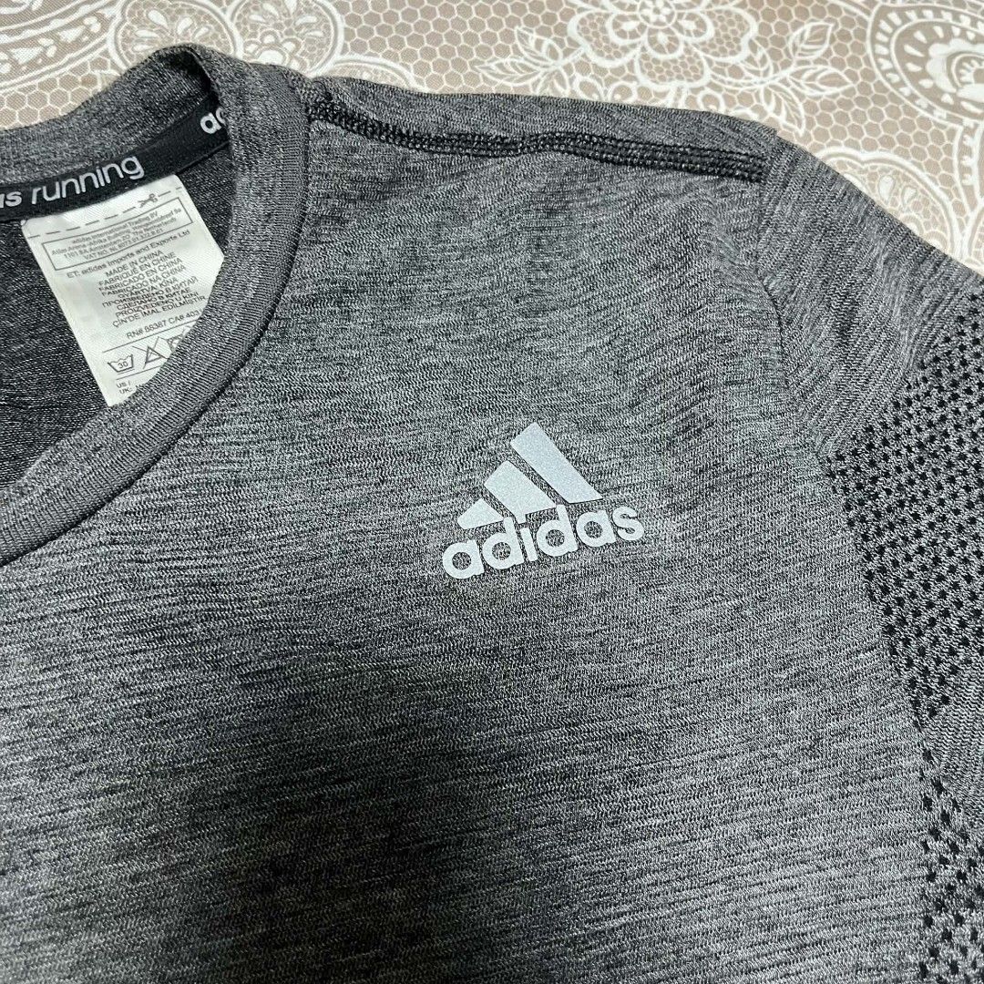 Adiddas (Category: Activewear) located in San Pablo. Submitted by reyfox (Listing ID 1467696578, Image 3). Description: adiddas Fri fit.