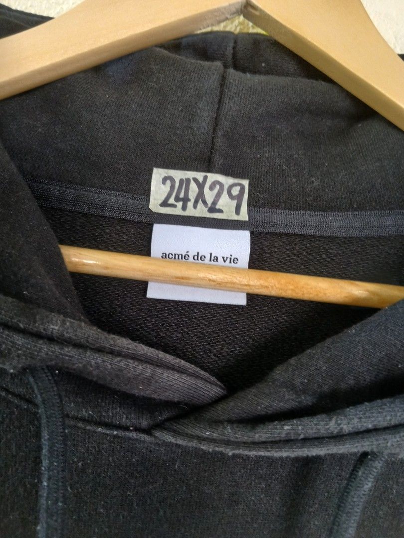 ADLV Acme De La Vie (Category: Coats, Jackets and Outerwear) located in Tarlac. Submitted by the.original.fit (Listing ID 1467641554, Image 2). Description: .