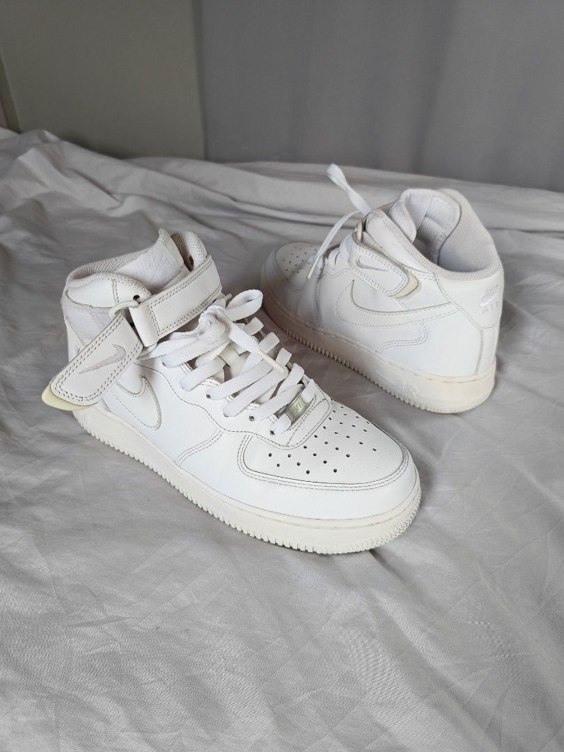 air force 1 high cut 8.5mens (Category: Sneakers) located in Talisay. Submitted by burdagz13 (Listing ID 1467709049, Image 3). Description: condition: good as new colorrate: 10-10 issue: minor heeldrag only 💸 First pay basis only 🚀 J&T shipping nationwide (doortodoor).