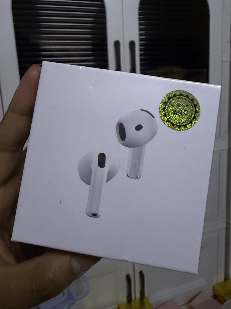 Airpods gen 4 (Category: Earphones) located in Manila. Submitted by frdhbrtdn10_03 (Listing ID 1467760439, Image 1). Description: Airpods gen 4 With Active Noise Cancellation Sealed .