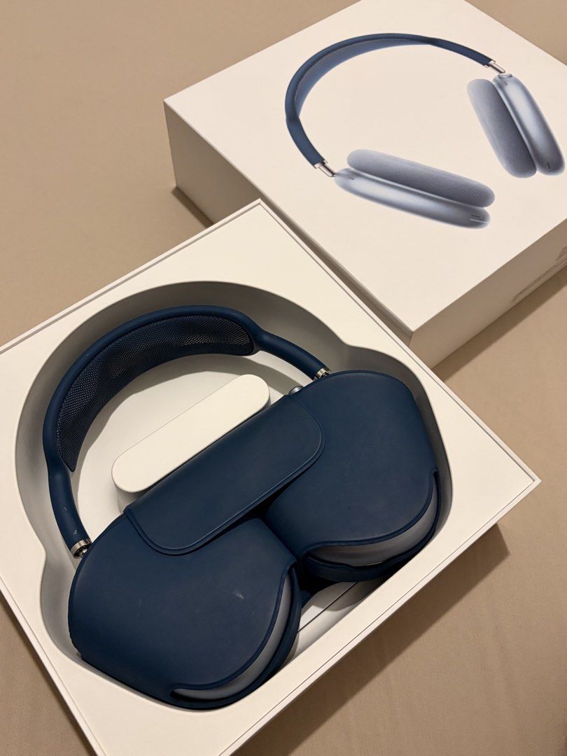 Airpods Max v1 Blue (Category: Headphones & Headsets) located in Pasay City. Submitted by aj_gadgets (Listing ID 1467679511, Image 1). Description: FOR SALE ONLY airpods max version 1 lightning - blue - complete with box - lightning cable - airpods max case - no dents or scratch sa mismong airpods issue: - outer silicone layer peeling off on the headband (barely noticeable) - airpods max cushion's back is broken, due to washing. still working but