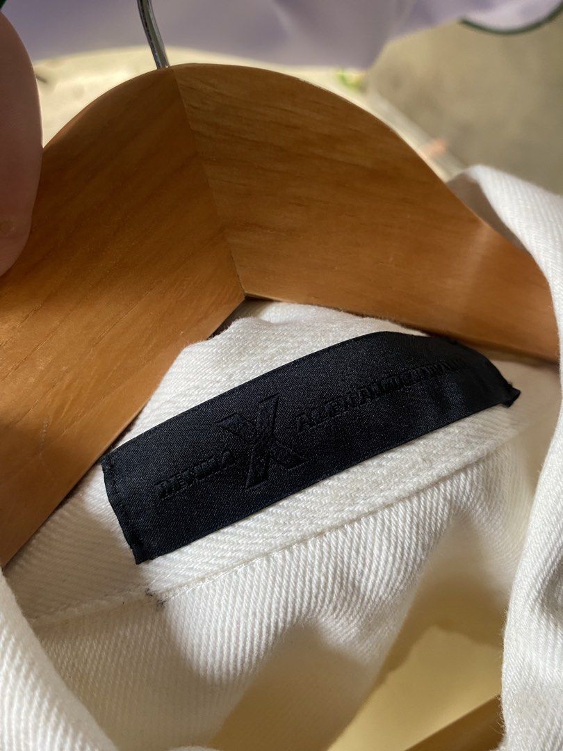 Alexander Wang Button Down (Category: Luxury Apparel) located in Cebu City. Submitted by rustyyyyy. (Listing ID 1467651876, Image 2). Description: W 24 L 29 Excellent condition.
