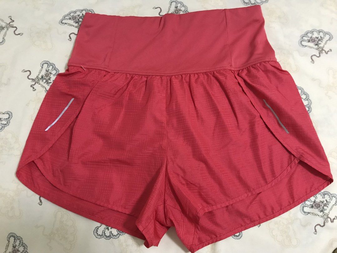 All In Motion Running Short (Category: Activewear) located in Manila. Submitted by freshlemon58885 (Listing ID 1467697171, Image 1). Description: With inner underwear 1zipper pocket at the back .