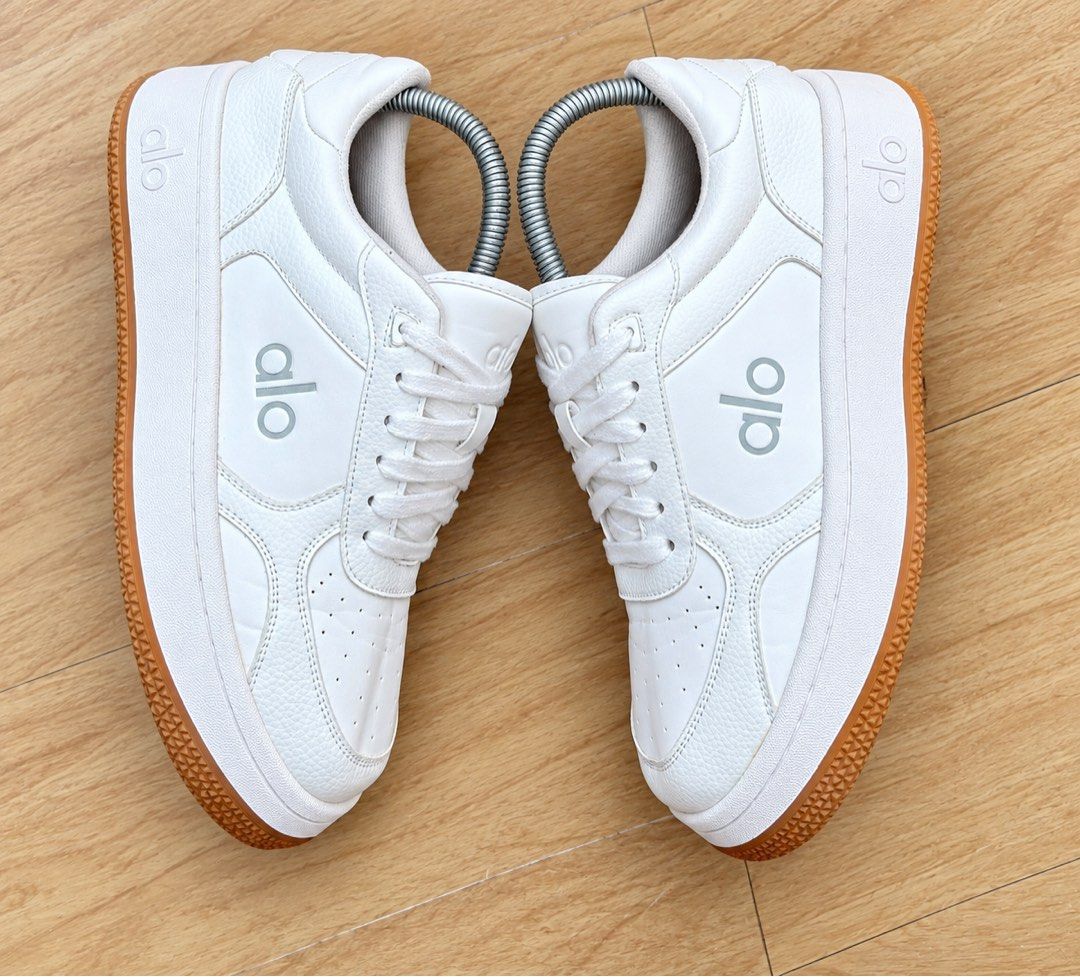 ALO Yoga Recovery Mode Sneaker (Category: Sneakers) located in Manila. Submitted by manifestd. (Listing ID 1467706429, Image 1). Description: ALO Yoga Recovery Mode Sneaker ✔️US7.5 unisex, retails at P15k ✔️Natural White / Gum colorway. ✔️Textured white leather and a classic gum rubber outsole. ✔️ULTRA-CUSHIONED for supreme comfort and ankle support ✔️ NO-SLIP INTERIOR- secure inner grip ✔️ FIRM EXTERIOR OUTSOLE-Supports balance and stability ✔️ 