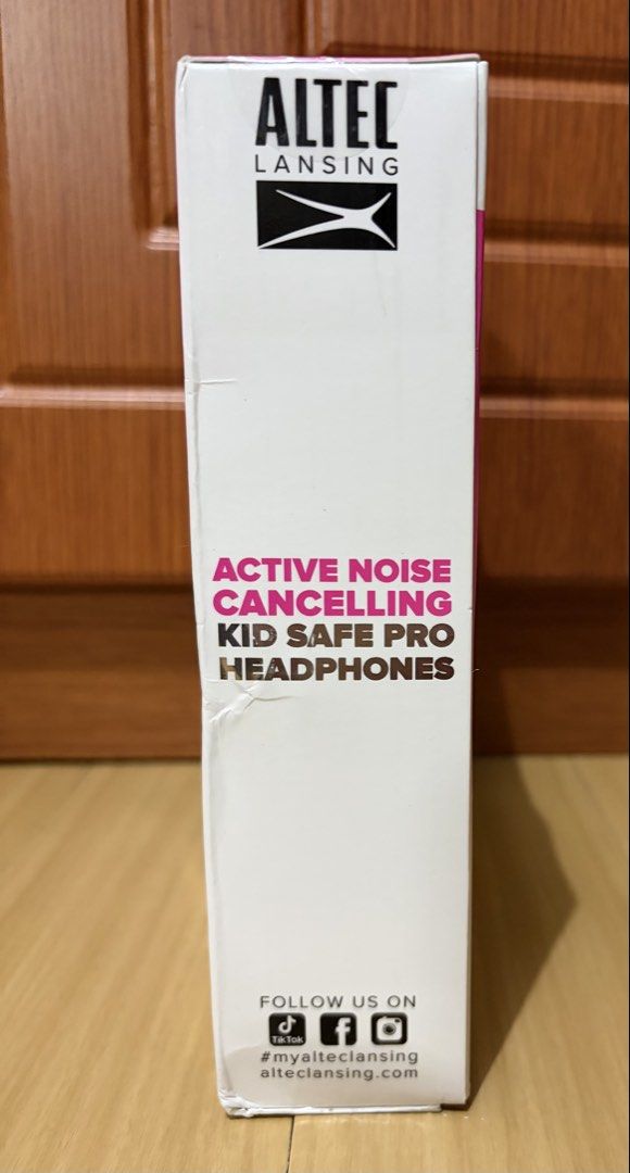 Altec Lansing Kid Safe Pro Pink Headphones (Category: Headphones & Headsets) located in Quezon City. Submitted by beckyshop2024 (Listing ID 1467683776, Image 3). Description: - Brand new - Original from US - Noise-cancelling - 2-in-1: Wired/Wireless.