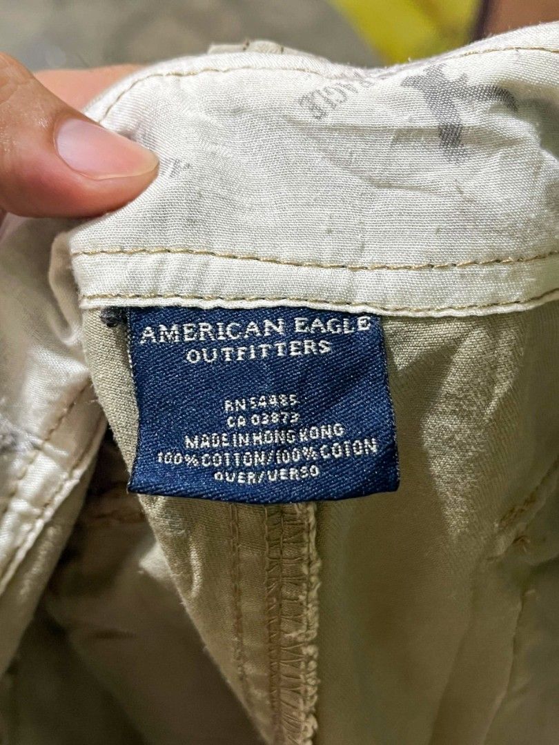 AMERICAN EAGLE 8 POCKET CARGO SHORT (Category: Shorts) located in Davao. Submitted by nmd.archives (Listing ID 1467613889, Image 3). Description: Size: 32 Length: 22.5 Color rate and condition: 9.5/10 No issue.