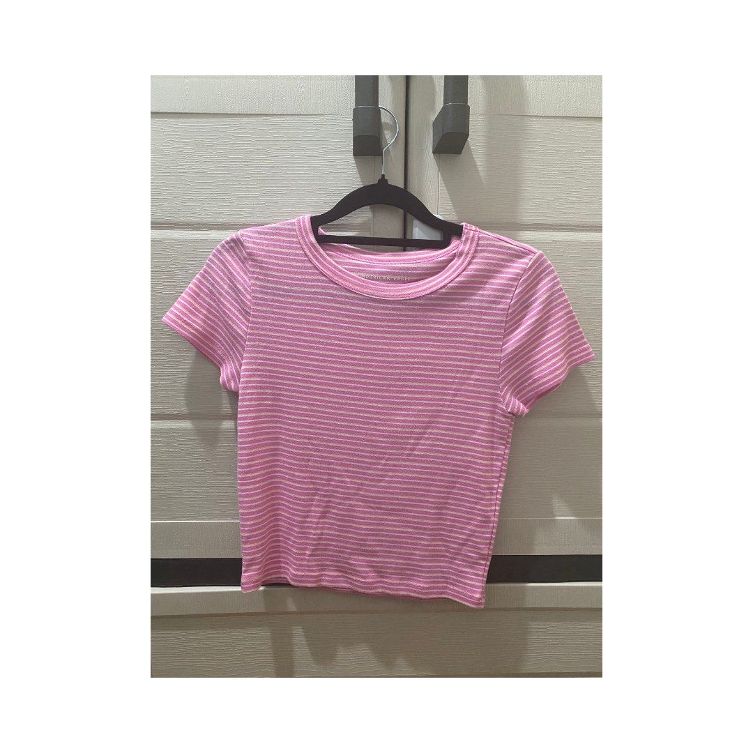 AMERICAN EAGLE OUTFITTERS: LONG LIFE TINY TOP - PINK (Category: Sleeveless) located in Manila. Submitted by reinegnvv (Listing ID 1467693906, Image 2). Description: AMERICAN EAGLE OUTFITTERS: LONG LIFE TINY TOP - PINK ✅ Lightly Used ✅ Bought from Canada Size : Medium RFS: Declutterring MODE OF PAYMENT -BDO -BPI -GCASH MODE OF DELIVERY -Grab -Lalamove MEET-UP LOCATIONS 📌CAVITE -SM Molino -Robinsons Townville (BnT, Imus) 📌MANILA -SM Manila -Robin