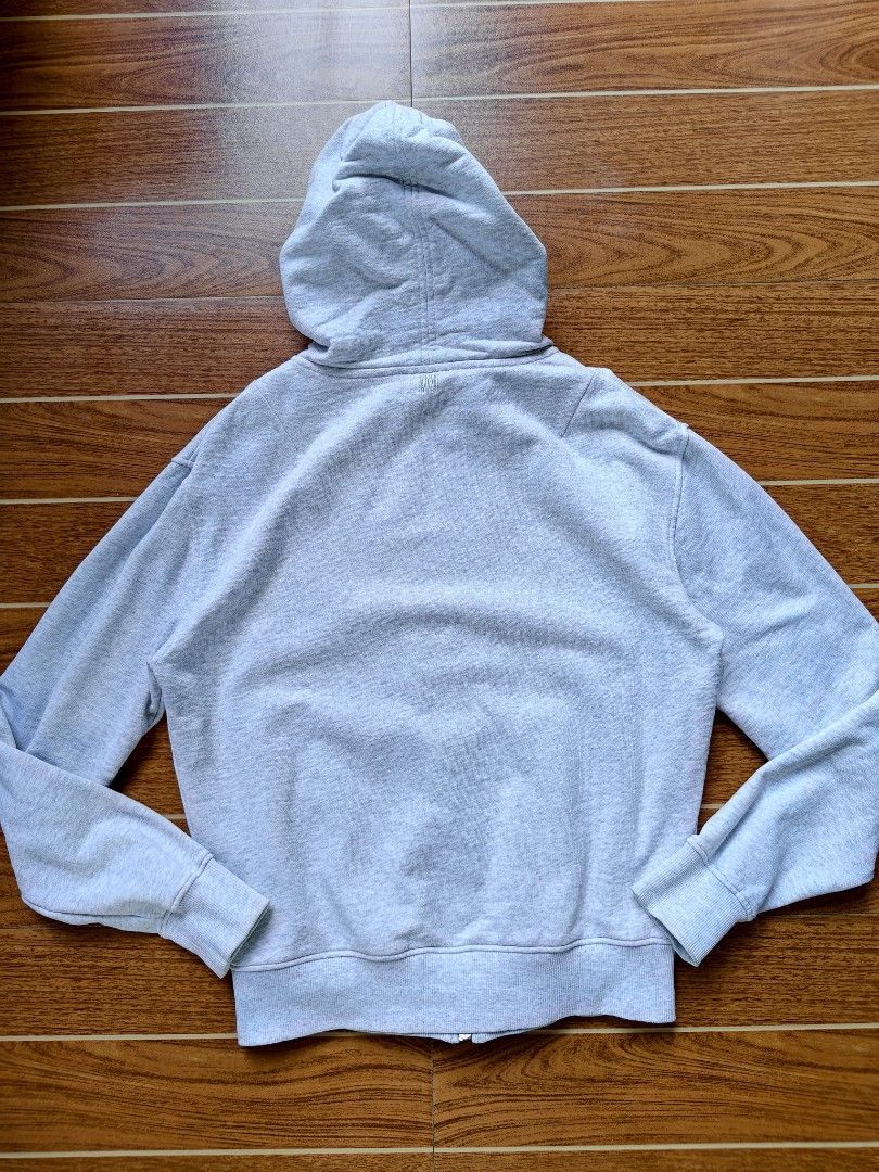 Ami x Smiley Double Zip Hoodie (Category: Hoodies) located in Davao. Submitted by raymnd89 (Listing ID 1467746935, Image 2). Description: Ami x Smiley Double Zip Hoodie S: Medium L: 25 W: 21 Color rate: 9.5 or better Excellent condition Already washed Issue: none.