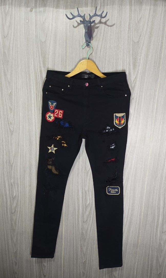 Amiri Art Patch Thrasher Jeans (Category: Jeans) located in Naga. Submitted by secondspinv2 (Listing ID 1467747971, Image 1). Description: Amiri Art Patch Thrasher Jeans ✅Size: 32 ✅Waist: 31 ✅Length: 43 ✅Hem: 5.5 ✅Color Rate: 9.5/10 ✅No Issue ✅Need Wash ✅Location: Bicol Naga City, Camarines Sur ✅Courier: J&T Express/Flash Express ✅MOP: Gcash only.
