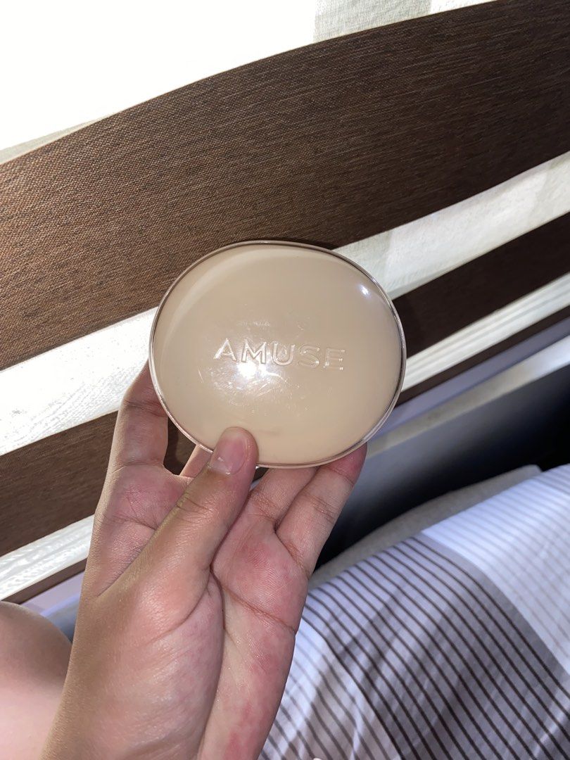 AMUSE Dew Jelly Master Cushion 02 Healthy (Category: Makeup) located in Manila. Submitted by stormiegray (Listing ID 1467794586, Image 1). Description: AMUSE Dew Jelly Master Cushion in shade 02 Healthy. SPF 38 PA+++ rating. Net weight 15g. Made in Korea. Vegan formula. Expiry date printed on the bottom is 20271003. Unopened packaging, clean compact with embossed branding on top. brought from korea.