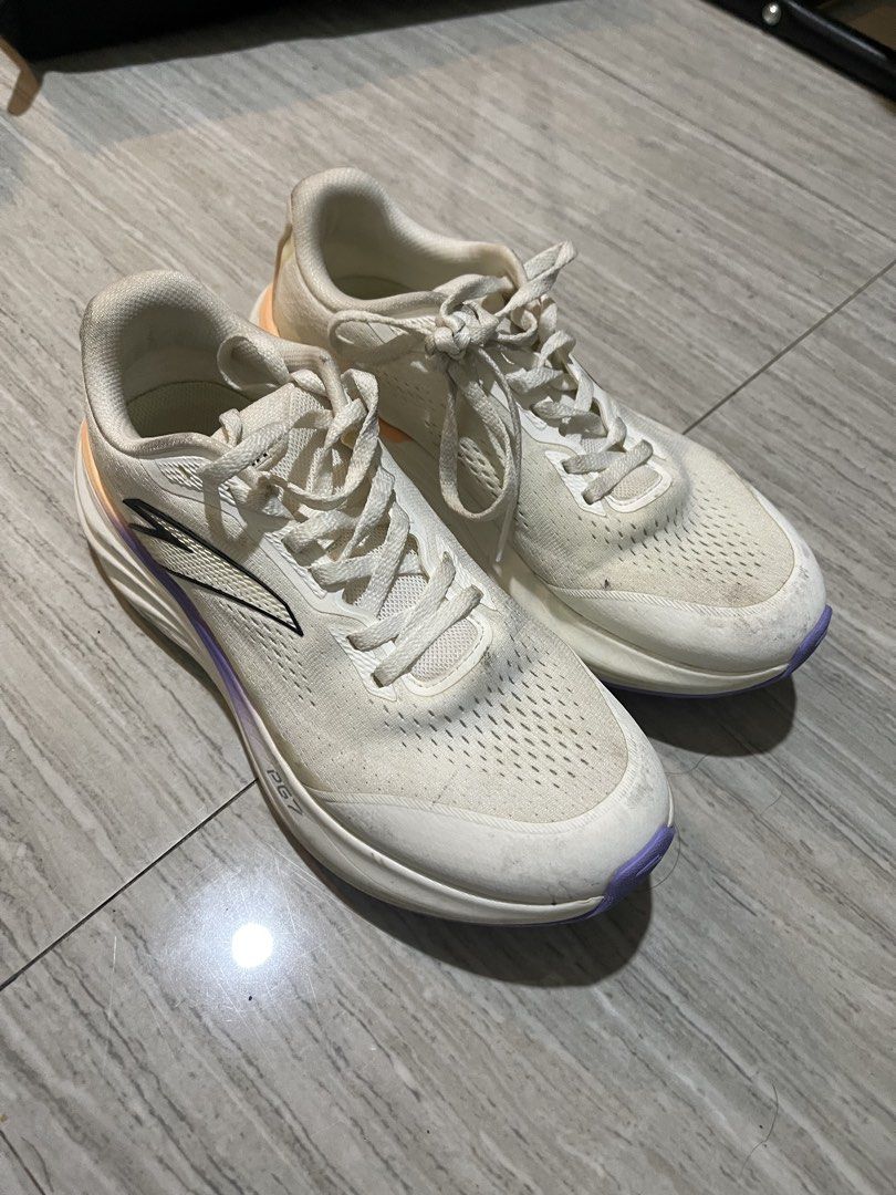 Anta PG7 Size 7.5 (Category: Sneakers) located in Mandaluyong City. Submitted by smntazia (Listing ID 1467757836, Image 1). Description: - Color: White with purple and orange accents - Size: 7.5.