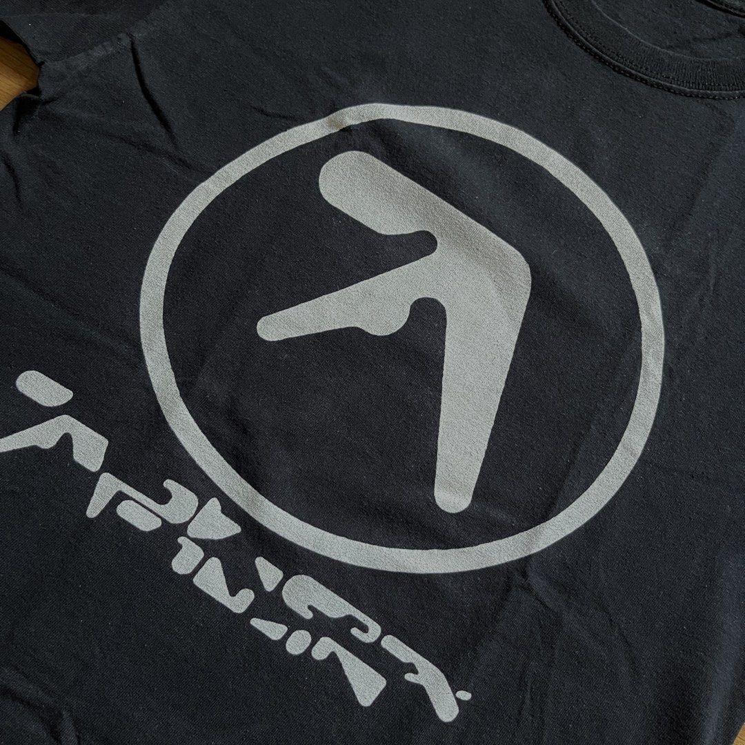 Aphex Twin (Category: Tshirts & Polo Shirts ) located in Cavite. Submitted by ofwgtanck (Listing ID 1467731131, Image 2). Description: Aphex Twin Width: 18 Length: 25 no tag 🏷️ 400₱.