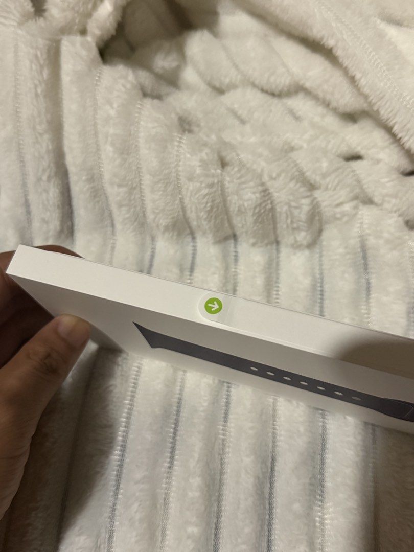 Apple watch band (Category: Luxury Watches) located in Manila. Submitted by royalturtle_8b9813 (Listing ID 1467733395, Image 3). Description: For sale: Original Apple Watch Sport Band S11 - 46mm Purple Fog SRP: 2,990 Selling for only 2,500 RFS: Maluwag sa wrist. Kakadeliver lang nung October 24, 2026. Location: Angono Rizal .