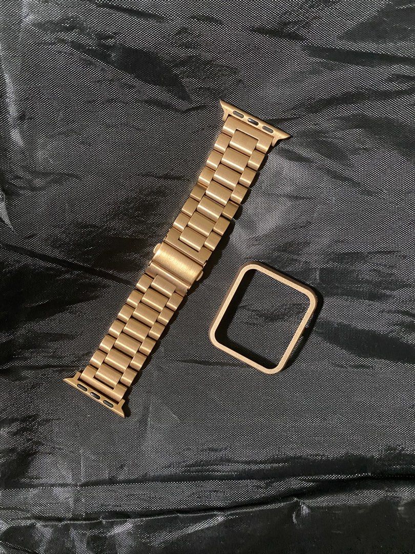 Apple Watch Strap (Category: Other Accessories) located in Antipolo. Submitted by prelovedByYsabelle (Listing ID 1467689458, Image 2). Description: Series 3, 42mm. .