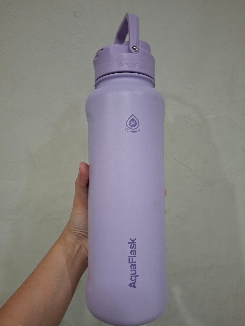 Aqua Flask Tumbler (Category: Water Bottles & Tumblers) located in Quezon City. Submitted by olx.jodi (Listing ID 1467677628, Image 2). Description: 40oz Periwinkle Used twice. Too big for me..will buy a smaller one instead...