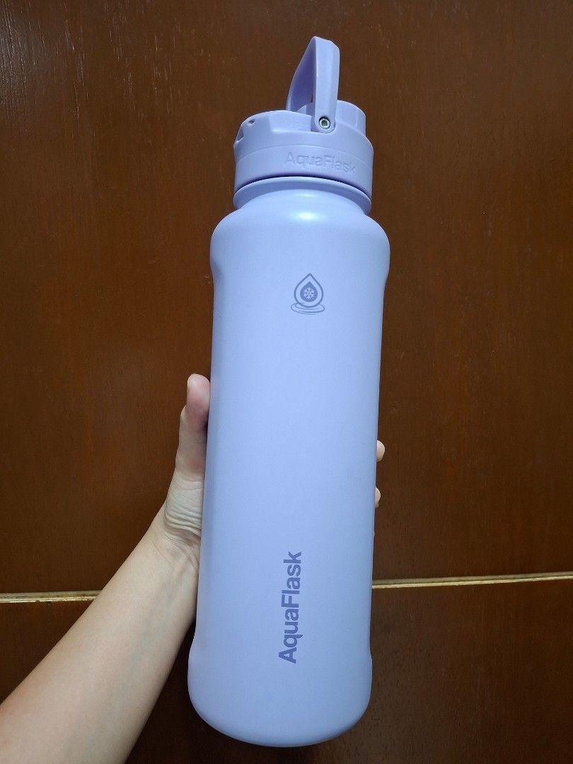 Aqua Flask Tumbler (Category: Water Bottles & Tumblers) located in Quezon City. Submitted by olx.jodi (Listing ID 1467677628, Image 1). Description: 40oz Periwinkle Used twice. Too big for me..will buy a smaller one instead...