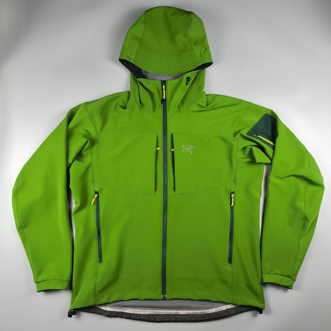 Arc'teryx Gamma MX Hoody (Men's) (Category: Coats, Jackets and Outerwear) located in General Mariano Alvarez. Submitted by rammrtnz (Listing ID 1467791603, Image 1). Description: Arc'teryx Gamma MX Hoody (Men's) Old model Softshell type Size XL on tag Actual measurement: Width - 26.5inches Length - 27/29inches Note: since di kaya reglue yung hem, reseam na lang para mas matibay. Overall very good condition Php4580+shipping fee Mode of payment: Vi