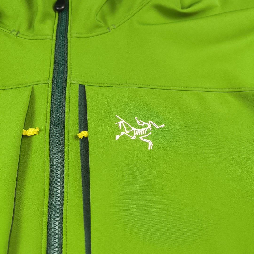 Arc'teryx Gamma MX Hoody (Men's) (Category: Coats, Jackets and Outerwear) located in General Mariano Alvarez. Submitted by rammrtnz (Listing ID 1467791603, Image 2). Description: Arc'teryx Gamma MX Hoody (Men's) Old model Softshell type Size XL on tag Actual measurement: Width - 26.5inches Length - 27/29inches Note: since di kaya reglue yung hem, reseam na lang para mas matibay. Overall very good condition Php4580+shipping fee Mode of payment: Vi