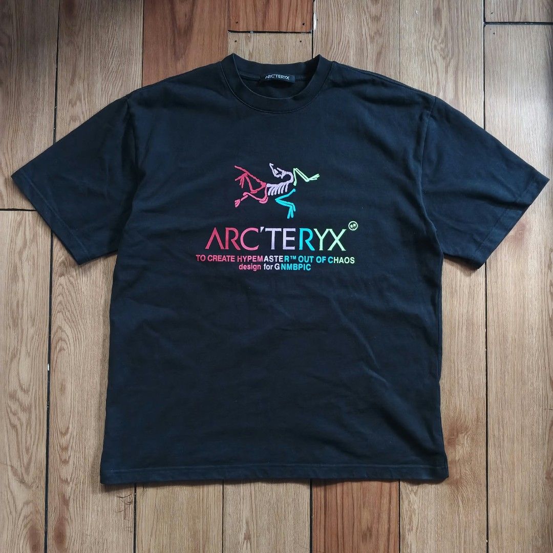 Arc'teryx Tee (Category: Activewear) located in Manila. Submitted by thriftinefolife (Listing ID 1467794365, Image 1). Description: Excellent Condition.