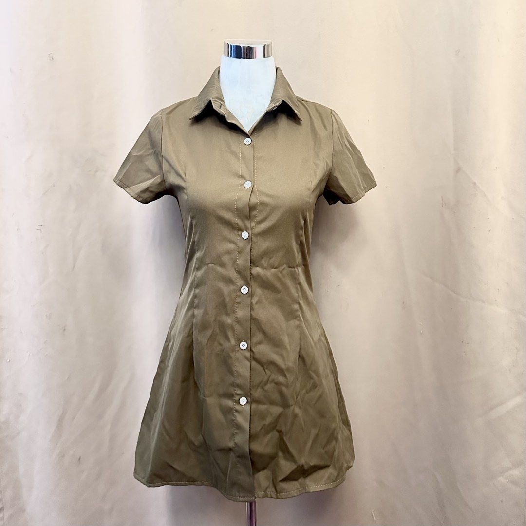 Army Green Buttondown Dress (Category: Dresses) located in Manila. Submitted by jade_preloved19 (Listing ID 1467669818, Image 2). Description: Army Green Buttondown Dress.