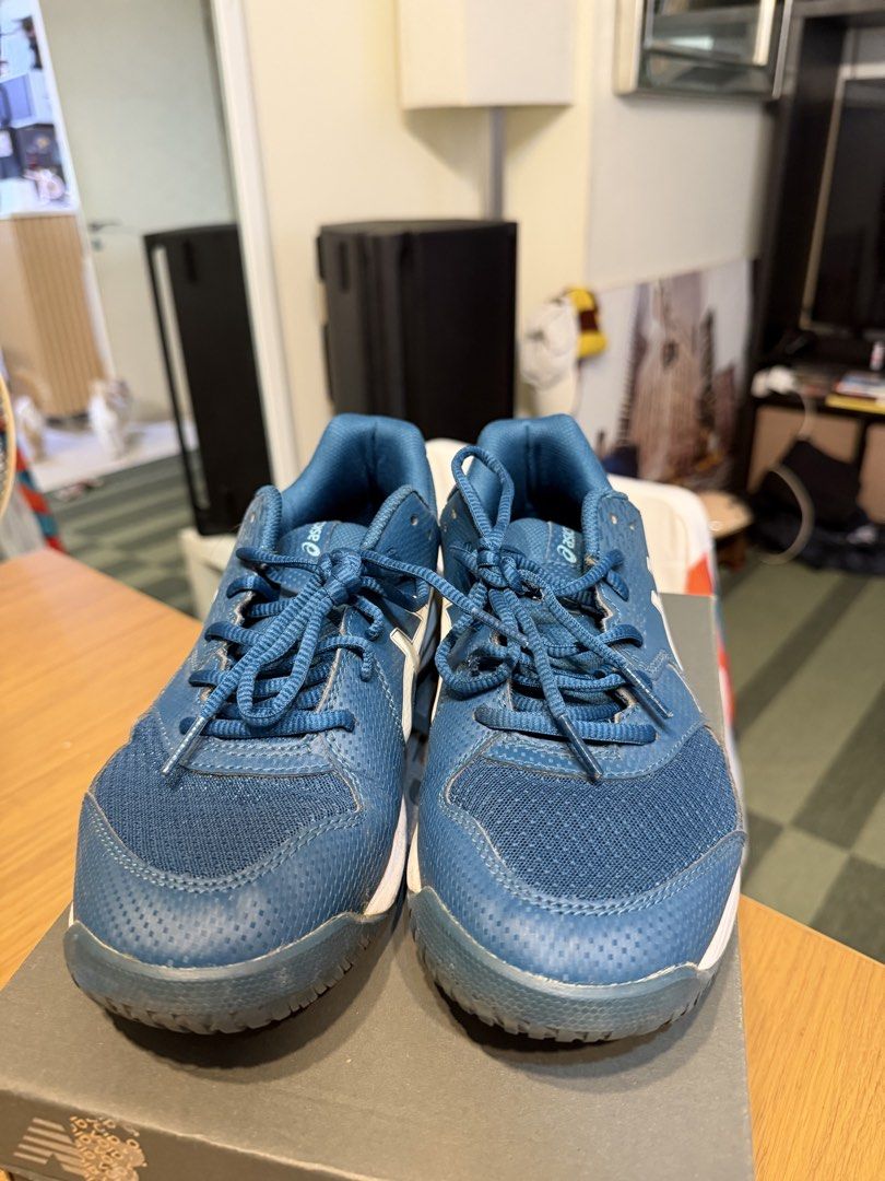 Asics Gel Dedicate 8 (Category: Sneakers) located in Quezon City. Submitted by callmeo (Listing ID 1467613572, Image 2). Description: 🎾 ASICS Gel-Dedicate 8 | US 9 Used mainly for tennis, but not my main pair. Still in good condition, just needs a little cleaning. No heel drag! 💰 Price: ₱__2500 📍 Meetup/Pickup: The Orabella Project 4, Quezon City RFS: Decluttering my shoe collection..