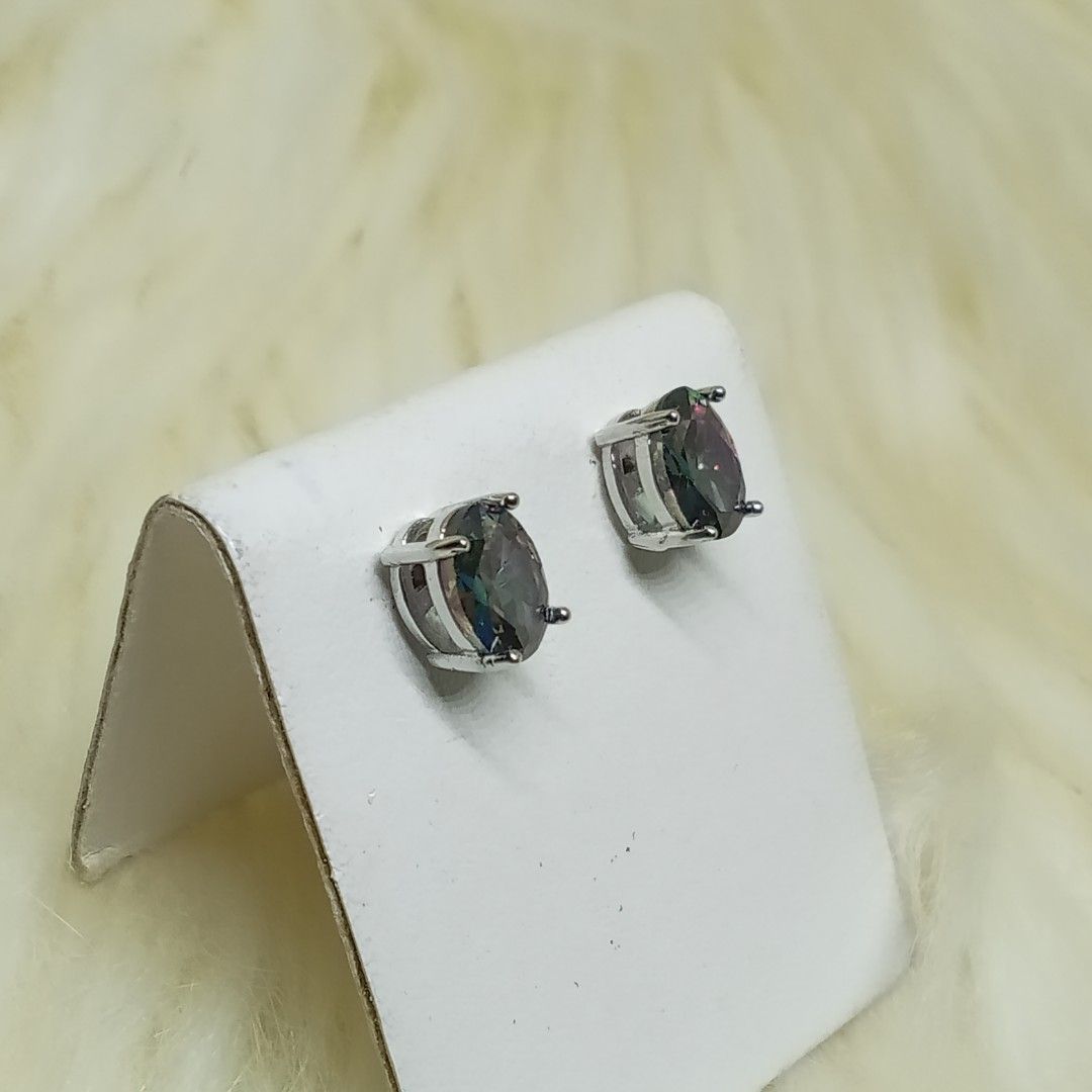 Aura Quartz Stud Earrings 💌 💯% Natural stone 💌 silverplated (Category: Earrings) located in Ozamiz City. Submitted by leovelle. (Listing ID 1467609838, Image 3). Description: Aura Quartz Stud Earrings 💌 💯% Natural stone 💌 silverplated.