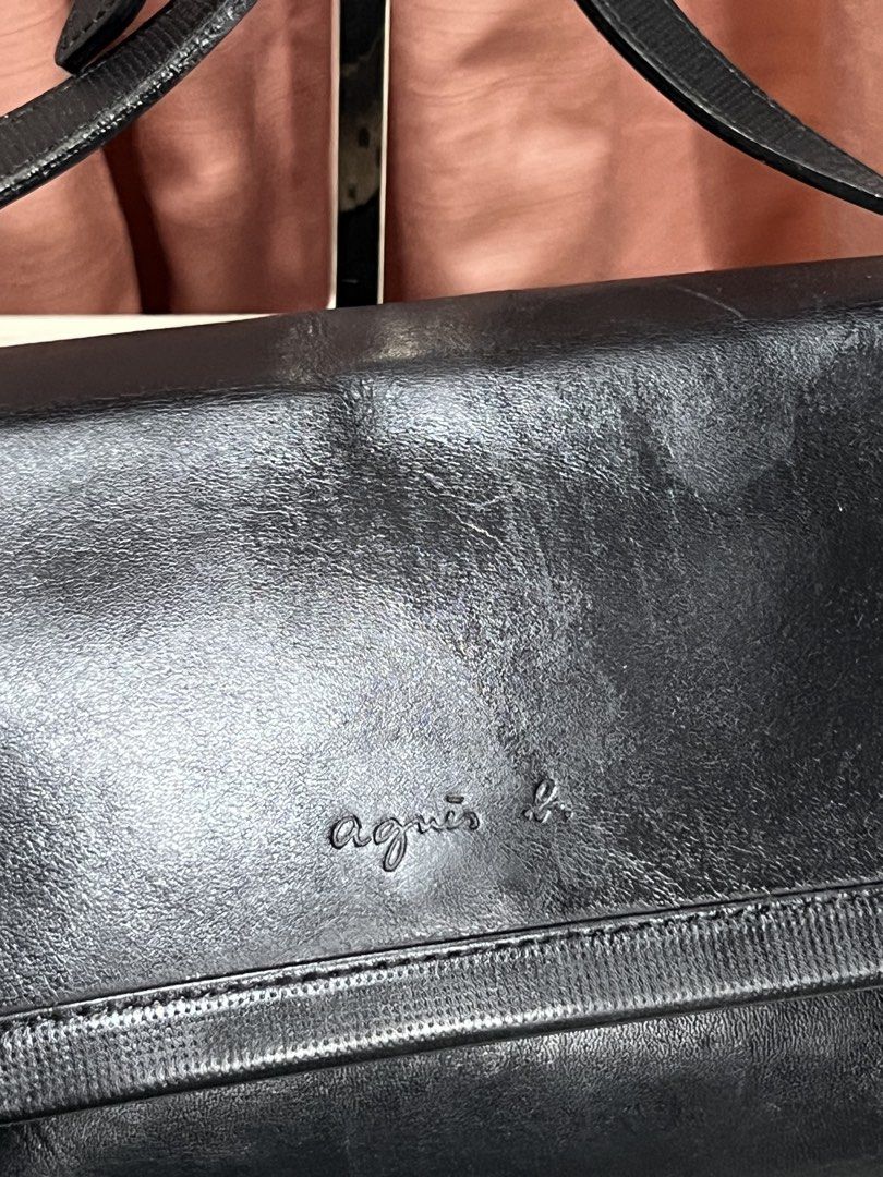 authentic agnes B genuine leather body bag (Category: Cross-body Bags) located in Baguio. Submitted by mercedeshermosamoran (Listing ID 1467617657, Image 2). Description: needs cleaning lng no flaws pwefect as everyday bag matibay L- 6 1/2 inches W- 10 inches.
